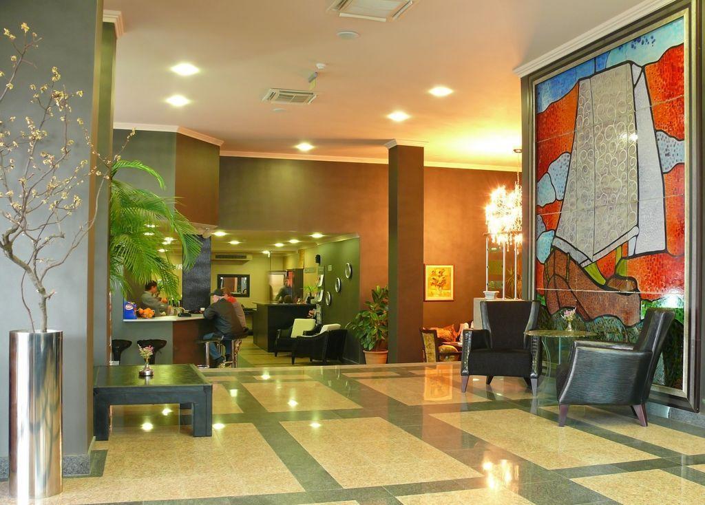 City Hotel สตาราซาโกรา ภายนอก รูปภาพ